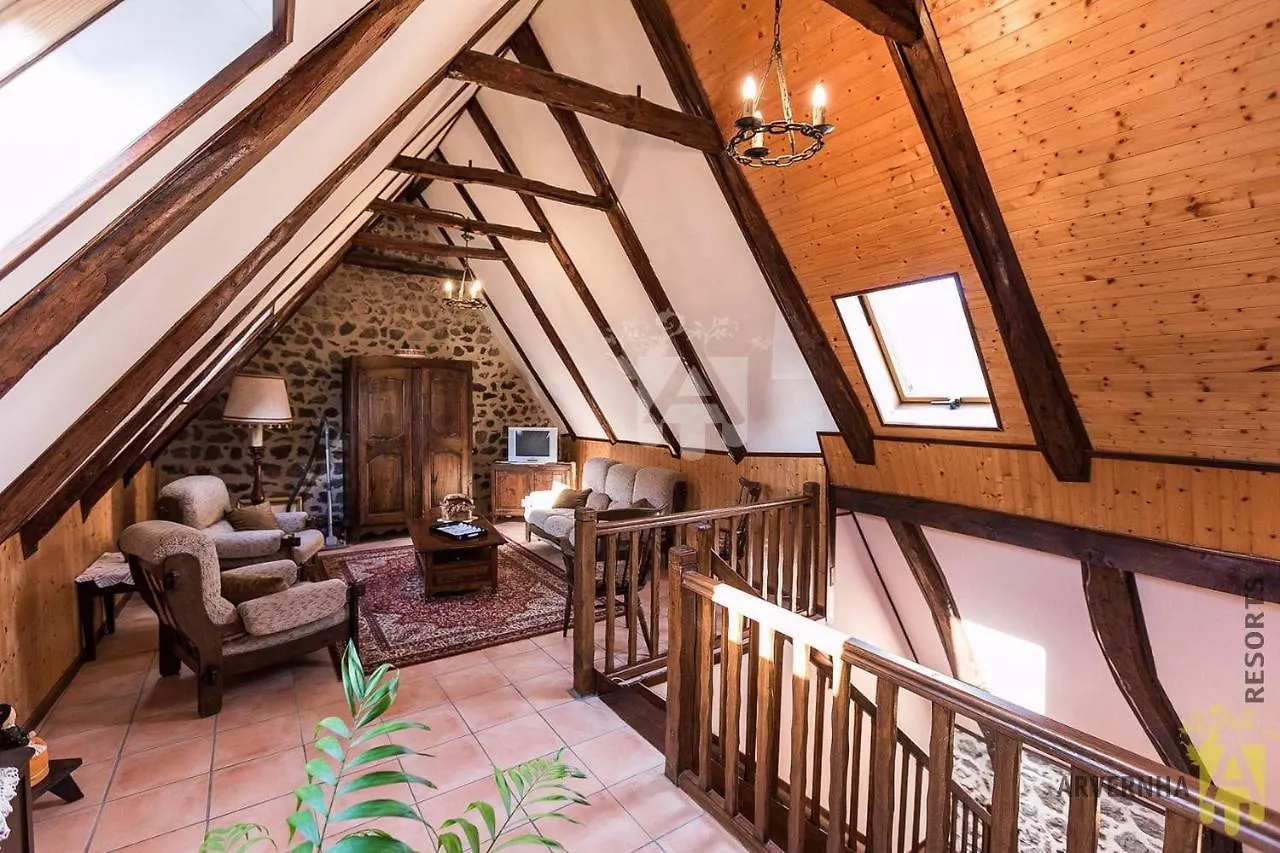 Holiday home Vie De Chateau 2 Murol